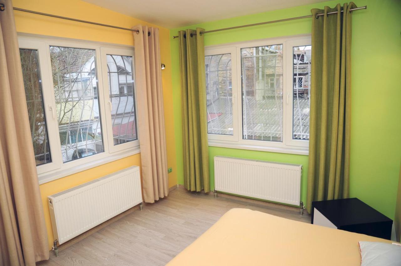 Homestay On Kanatna Street 57 โอเดสซา ภายนอก รูปภาพ