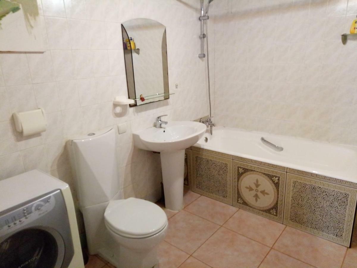 Homestay On Kanatna Street 57 โอเดสซา ภายนอก รูปภาพ